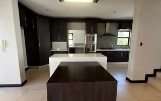 3 Bedroom Townhouse For Sale in Suiderhof, Windhoek
