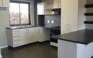 2 Bedroom Apartment/Penthouse For Sale in Suiderhof