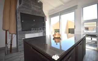 3 Bedroom Townhouse To Rent in Long Beach