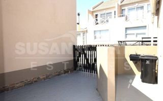 3 Bedroom Townhouse To Rent in Long Beach