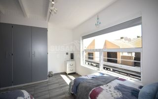 3 Bedroom Townhouse To Rent in Long Beach