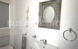 3 Bedroom Townhouse To Rent in Long Beach