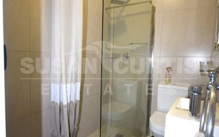 3 Bedroom Townhouse To Rent in Long Beach