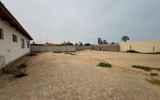 3 Bedroom House For Sale in Henties Bay Central, Henties Bay