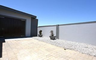 5 Bedroom House For Sale in Noord Duin, Henties Bay