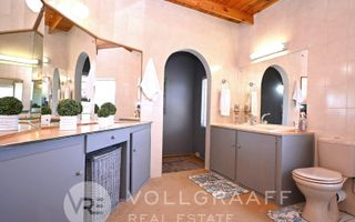 5 Bedroom House For Sale in Noord Duin, Henties Bay