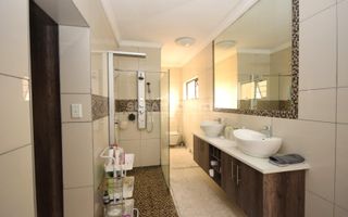 4 Bedroom House For Sale in Ocean View, Swakopmund