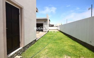 4 Bedroom House For Sale in Ocean View, Swakopmund