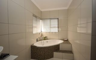 4 Bedroom House For Sale in Ocean View, Swakopmund