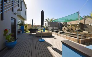 4 Bedroom House For Sale in Vogelstrand, Swakopmund