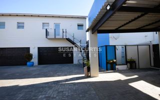 4 Bedroom House For Sale in Vogelstrand, Swakopmund