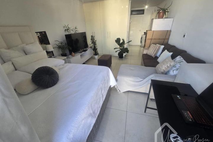 1 Bedroom Apartment/Penthouse For Sale in Windhoek Central