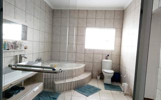 3 Bedroom House For Sale in Sunbay, Henties Bay