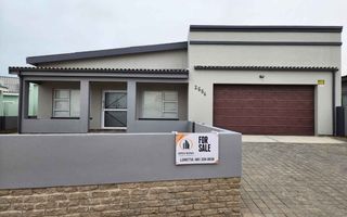 3 Bedroom House For Sale in Sunbay, Henties Bay