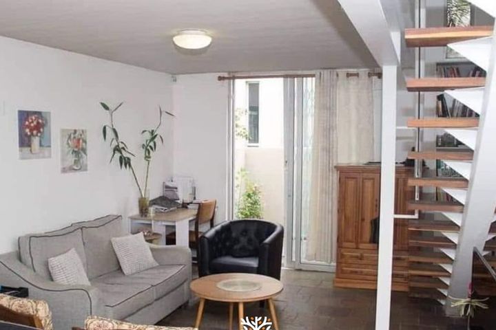 2 Bedroom House For Sale in Eros