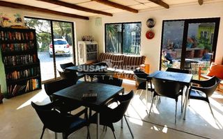 8 Bedroom House For Sale in Otjiwarongo