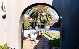 8 Bedroom House For Sale in Otjiwarongo