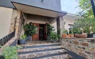 5 Bedroom House For Sale in Klein Windhoek, Windhoek