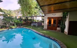 5 Bedroom House For Sale in Klein Windhoek, Windhoek