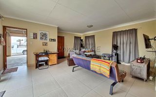 3 Bedroom Townhouse For Sale in Hermis