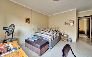 3 Bedroom Townhouse For Sale in Hermis