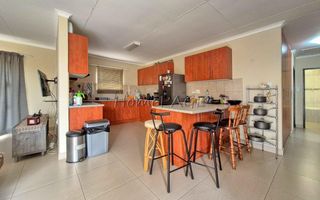 3 Bedroom Townhouse For Sale in Hermis