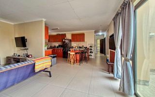 3 Bedroom Townhouse For Sale in Hermis