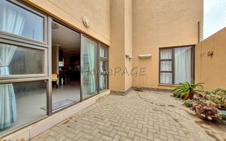 3 Bedroom Townhouse For Sale in Hermis