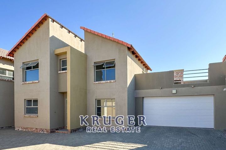 2 Bedroom Townhouse For Sale in Kramersdorf, Swakopmund