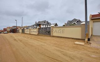 4 Bedroom House For Sale in Swakopmund Ext 8, Swakopmund