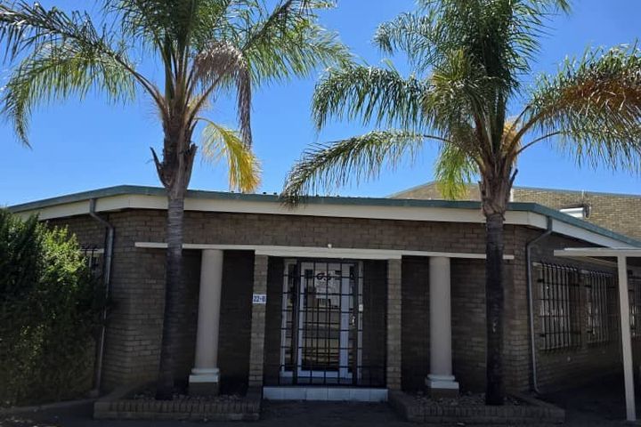 Office / Retail / Mixed Use To Rent in Prosperita, Windhoek