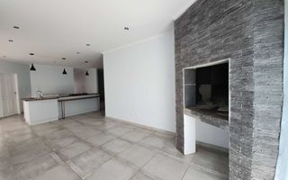 4 Bedroom House For Sale in Henties Bay Central, Henties Bay