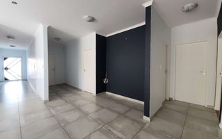 4 Bedroom House For Sale in Henties Bay Central, Henties Bay
