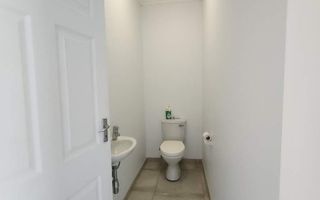 4 Bedroom House For Sale in Henties Bay Central, Henties Bay