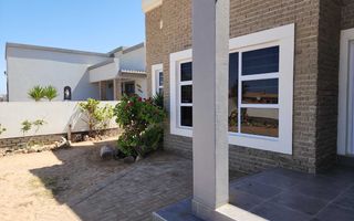 4 Bedroom House For Sale in Henties Bay Central, Henties Bay