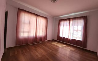 4 Bedroom House For Sale in Henties Bay Central, Henties Bay