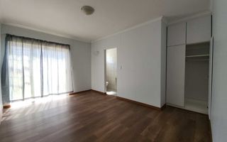 4 Bedroom House For Sale in Henties Bay Central, Henties Bay
