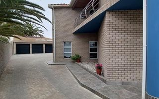 4 Bedroom House For Sale in Vineta, Swakopmund
