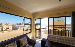 6 Bedroom House For Sale in Noord Duin, Henties Bay