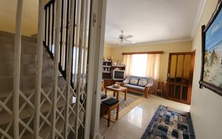 6 Bedroom House For Sale in Noord Duin, Henties Bay