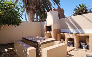 6 Bedroom House For Sale in Noord Duin, Henties Bay