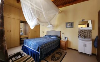 6 Bedroom House For Sale in Noord Duin, Henties Bay
