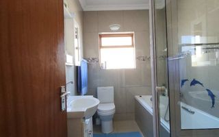 6 Bedroom House For Sale in Noord Duin, Henties Bay