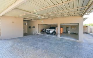 5 Bedroom House For Sale in Outjo