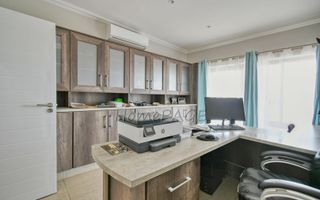 5 Bedroom House For Sale in Outjo