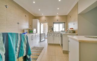 5 Bedroom House For Sale in Outjo