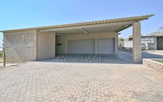 5 Bedroom House For Sale in Outjo
