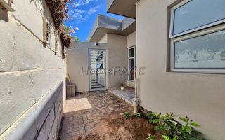 5 Bedroom House For Sale in Meersig