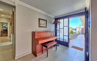 5 Bedroom House For Sale in Meersig