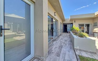 5 Bedroom House For Sale in Meersig